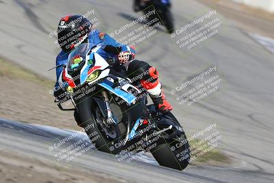 media/Nov-26-2023-TrackDaz (Sun) [[64ad8cfd8f]]/Mock Race/Outside Grapevine/